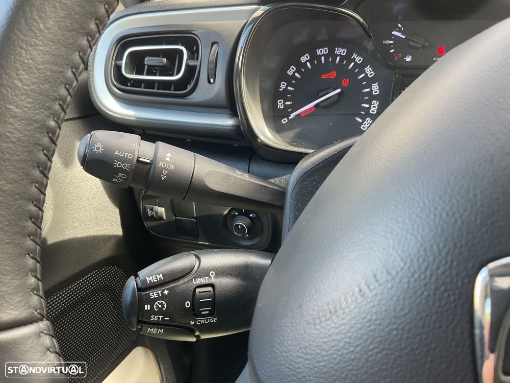 Citroën C3 1.2 PureTech Shine - 37