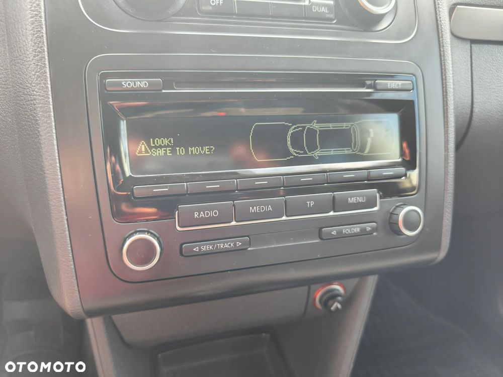 Volkswagen Touran 2.0 TDI DPF STYLE - 33
