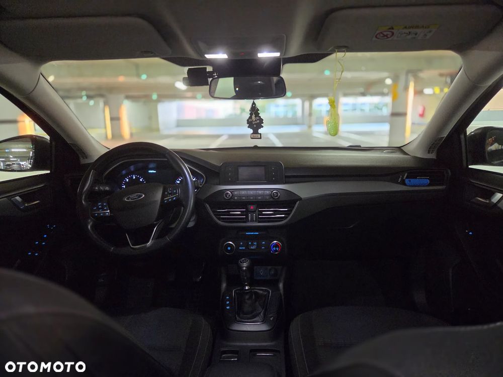 Ford Focus 1.5 EcoBlue SCR Trend - 24