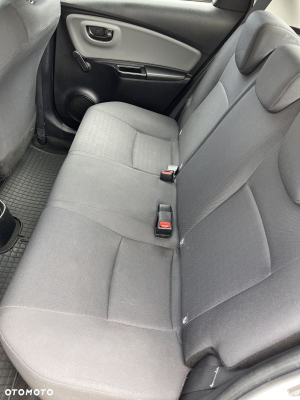Toyota Yaris 1.5 Active - 9