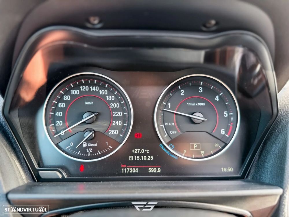 BMW 118 d Pack M Auto - 24