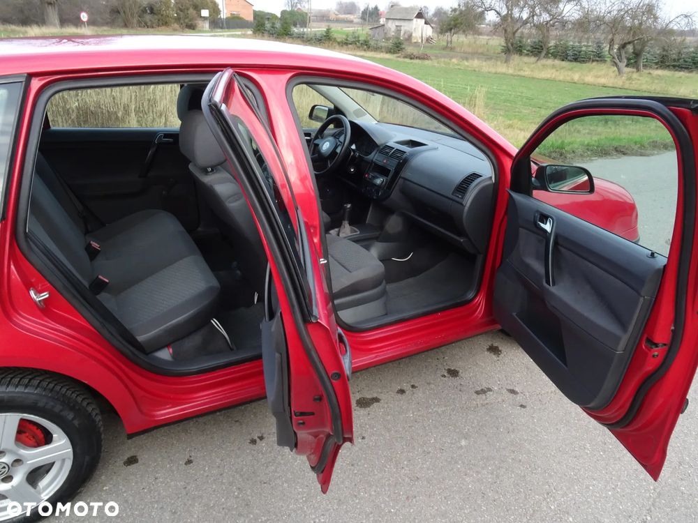 Volkswagen Polo 1.4 16V Comfortline - 8