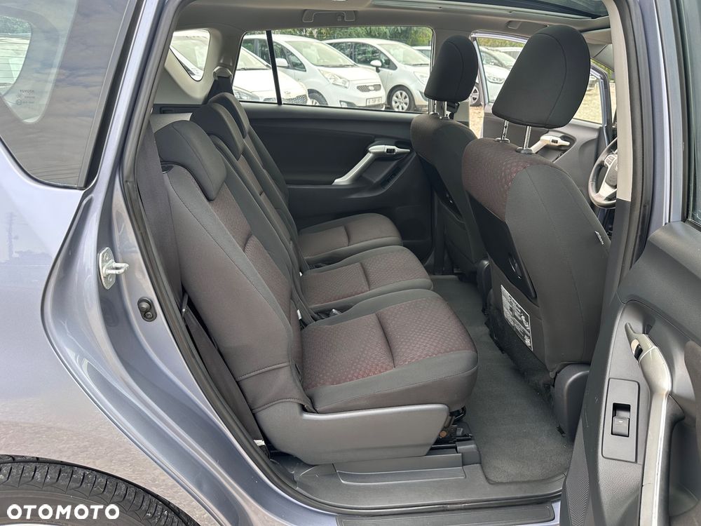 Toyota Verso 1.8 5-Sitzer Executive - 24