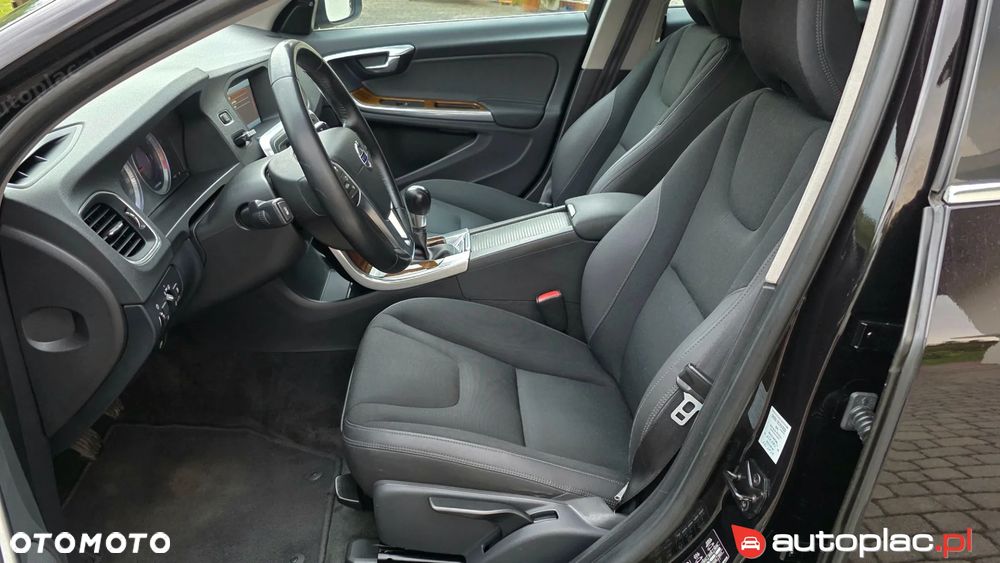 Volvo S60 2.0T Momentum - 10
