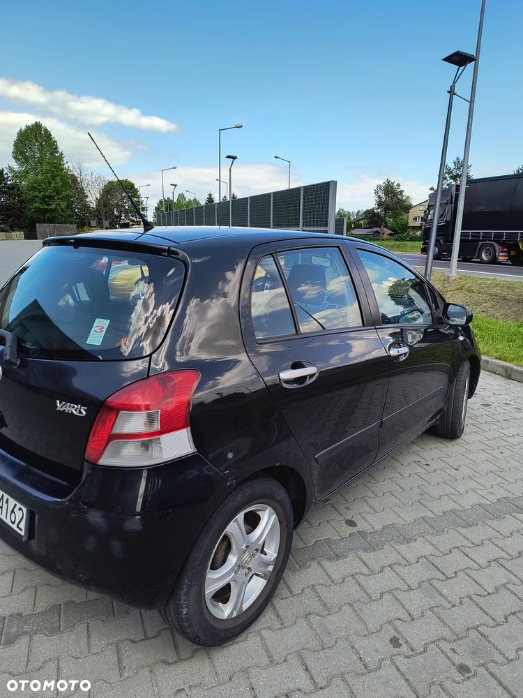 Toyota Yaris 1.4 D-4D Active - 5