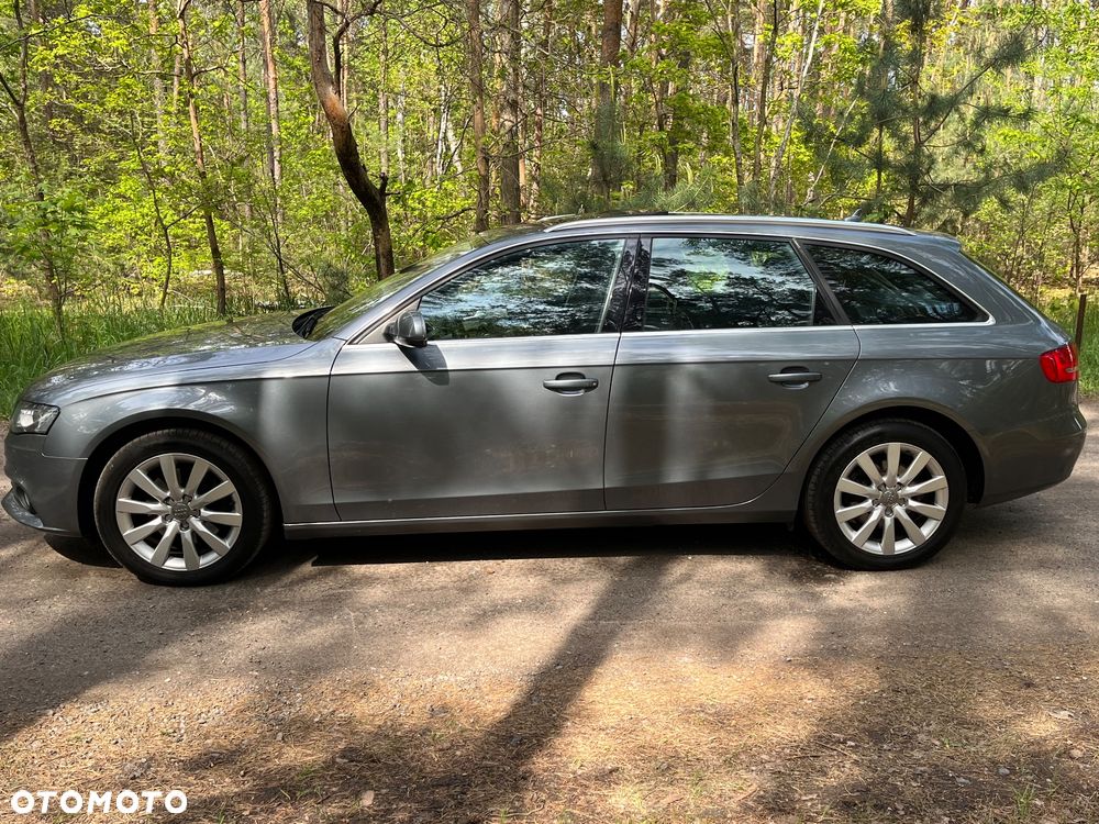 Audi A4 Avant 2.0 TDI DPF multitronic Attraction - 10
