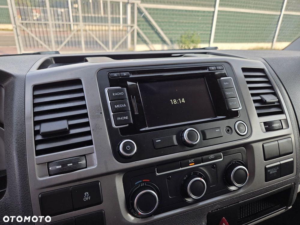 Volkswagen TRANSPORTER FACE LIFT 2.0TDI LONG KLIMA FULL OPCJA ORYGINAŁ ZADBANY DUBEL KABINA - 12
