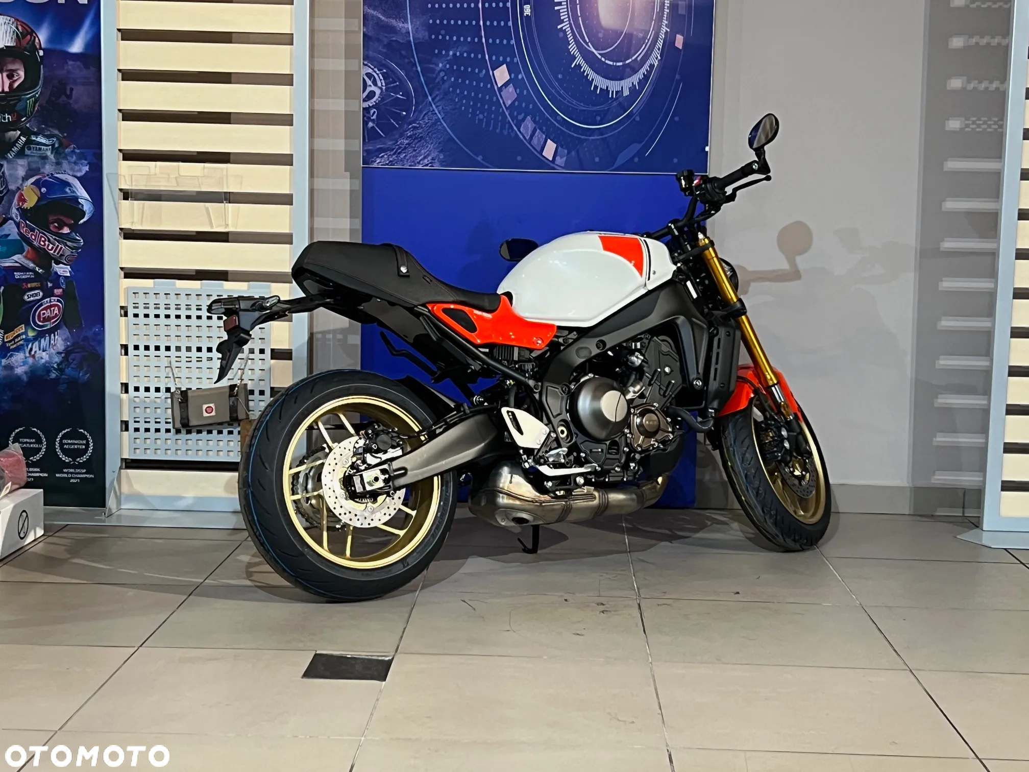 Yamaha XSR - 7