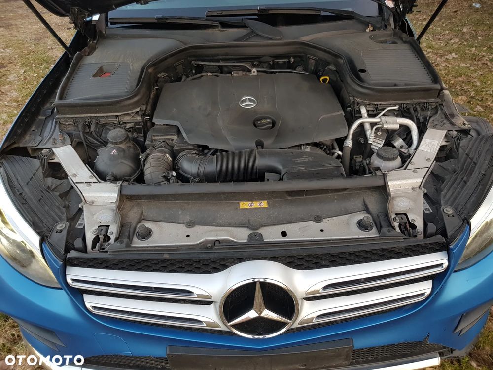 Mercedes-Benz GLC 250 d 4Matic 9G-TRONIC AMG Line - 11