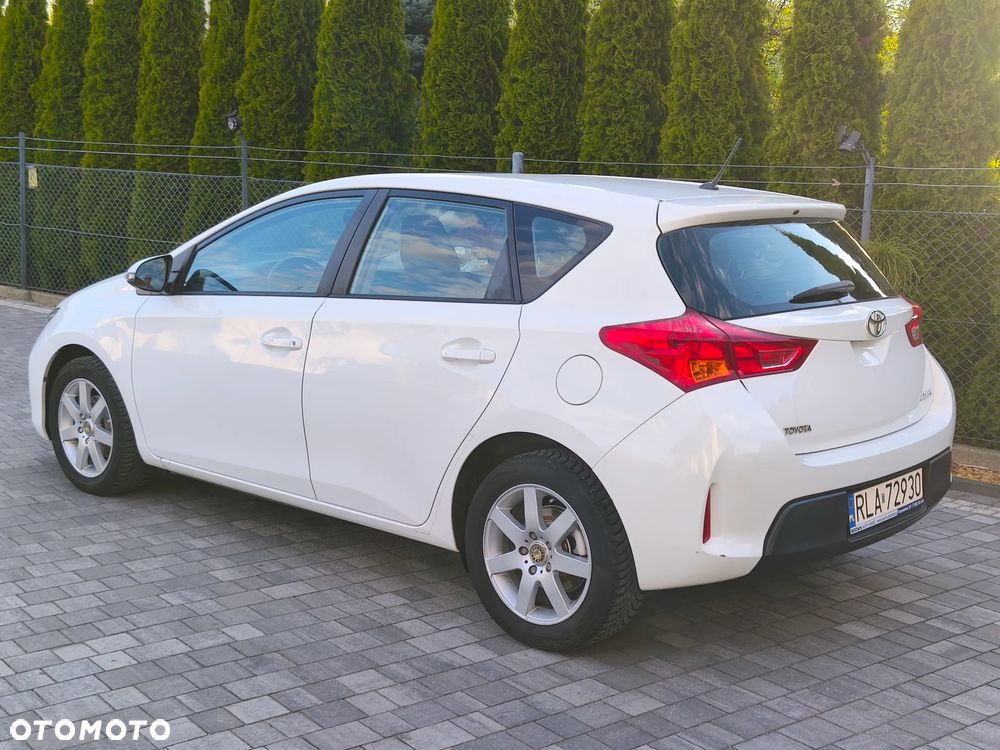 Toyota Auris 1.33 Dual-VVT-i Edition - 5