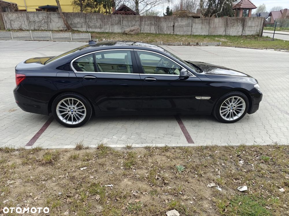 BMW Seria 7 740d xDrive - 4