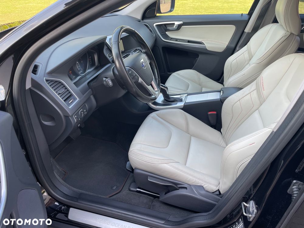 Volvo XC 60 D3 Drive-E Ocean Race - 6