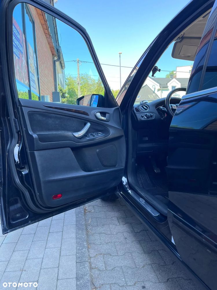 Ford Galaxy 2.0 TDCi Ghia - 7