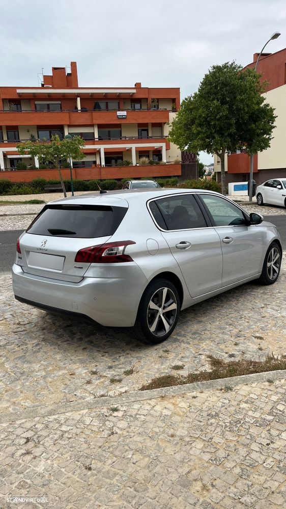 Peugeot 308 1.6 BlueHDi Active J17 - 29