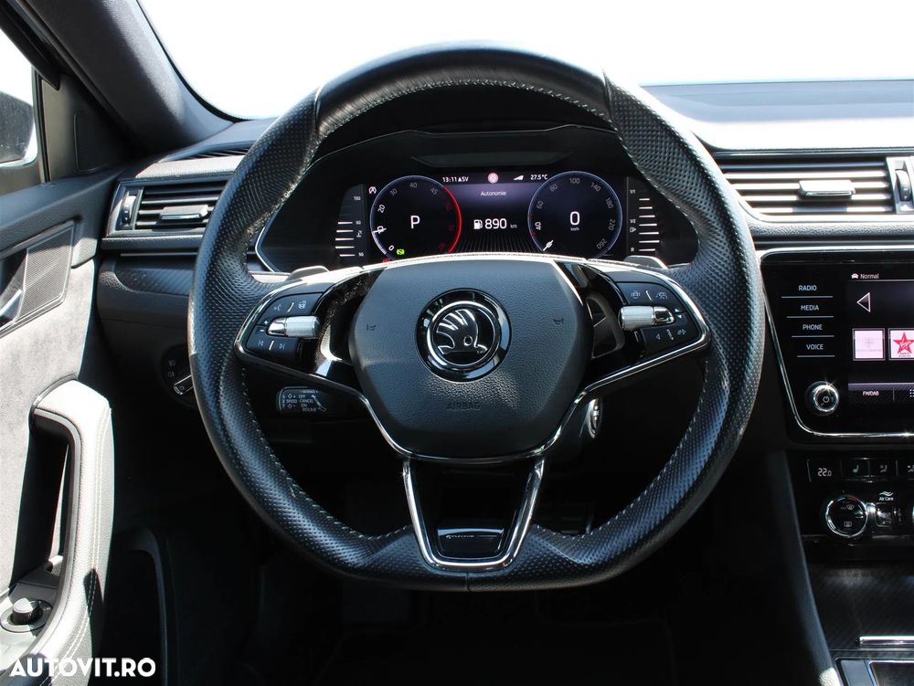 Skoda Superb Combi 2.0 TDI DSG SportLine - 16