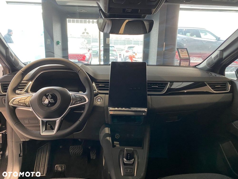 Mitsubishi Grandis - 10