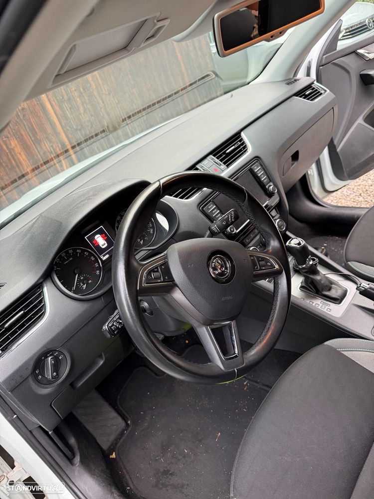 Skoda Octavia Break 1.6 TDi Ambition DSG - 8