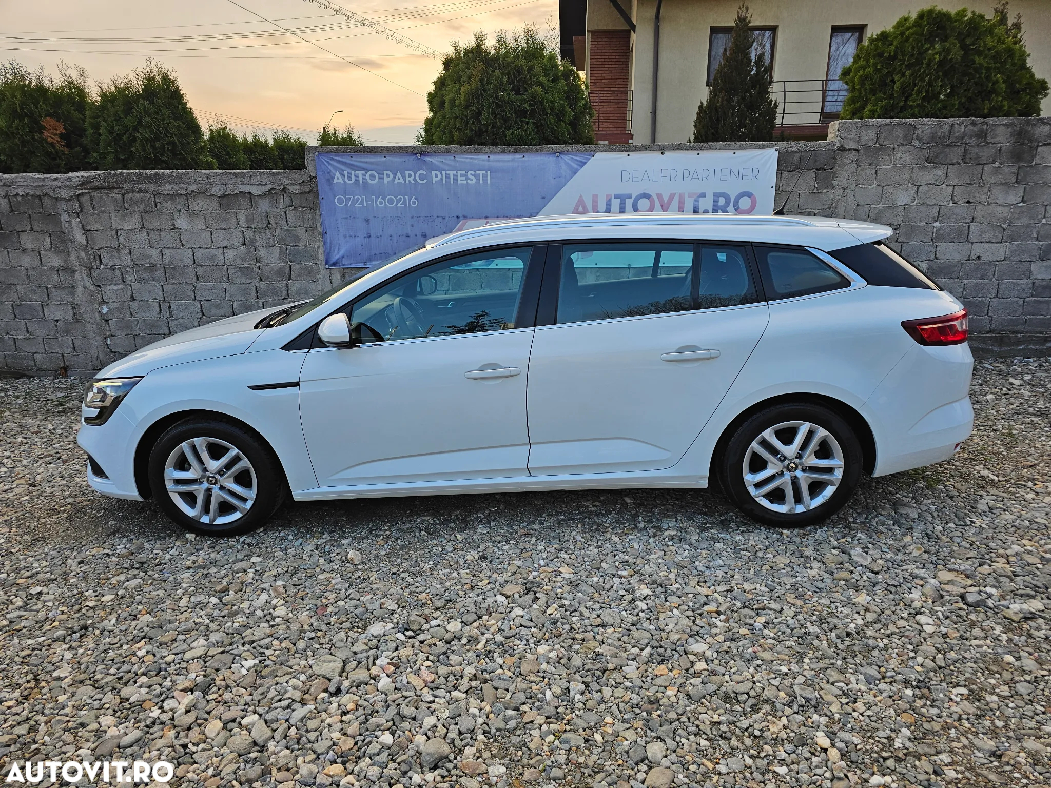 Renault Megane - 11
