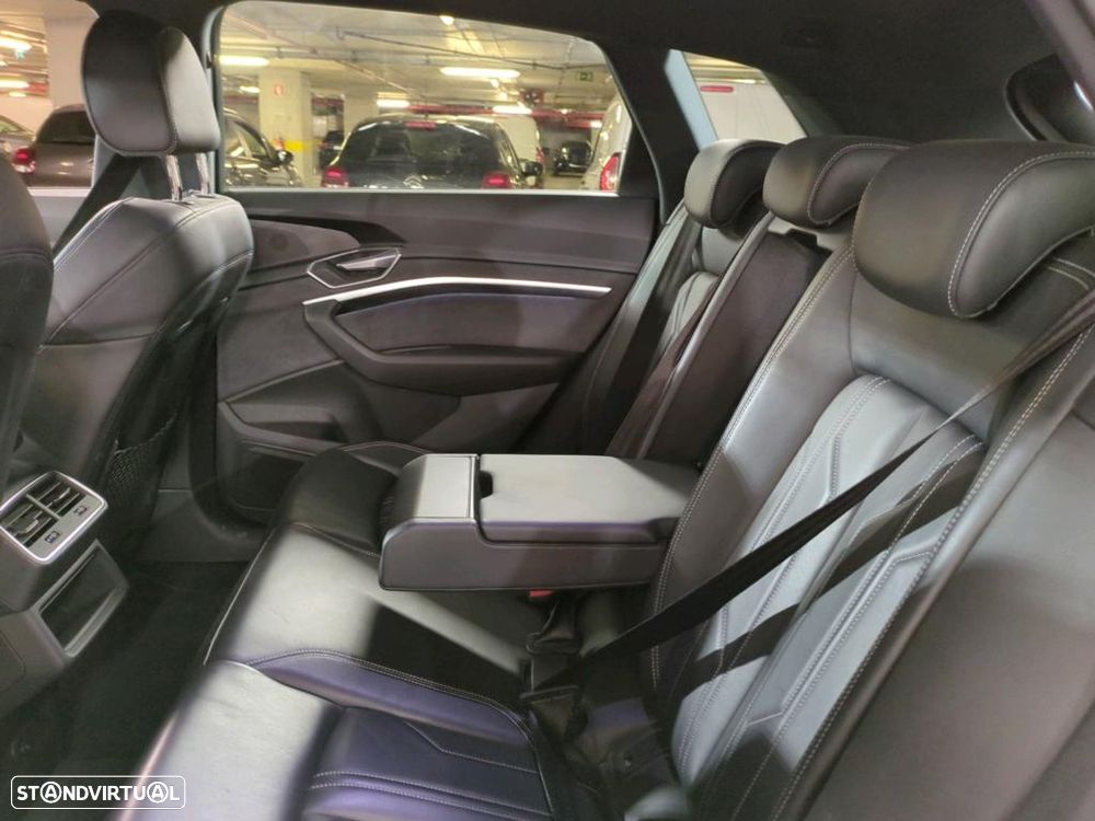 Audi e-tron 55 quattro S line - 9