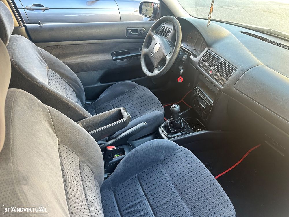 VW Golf 1.4i Confortline - 4