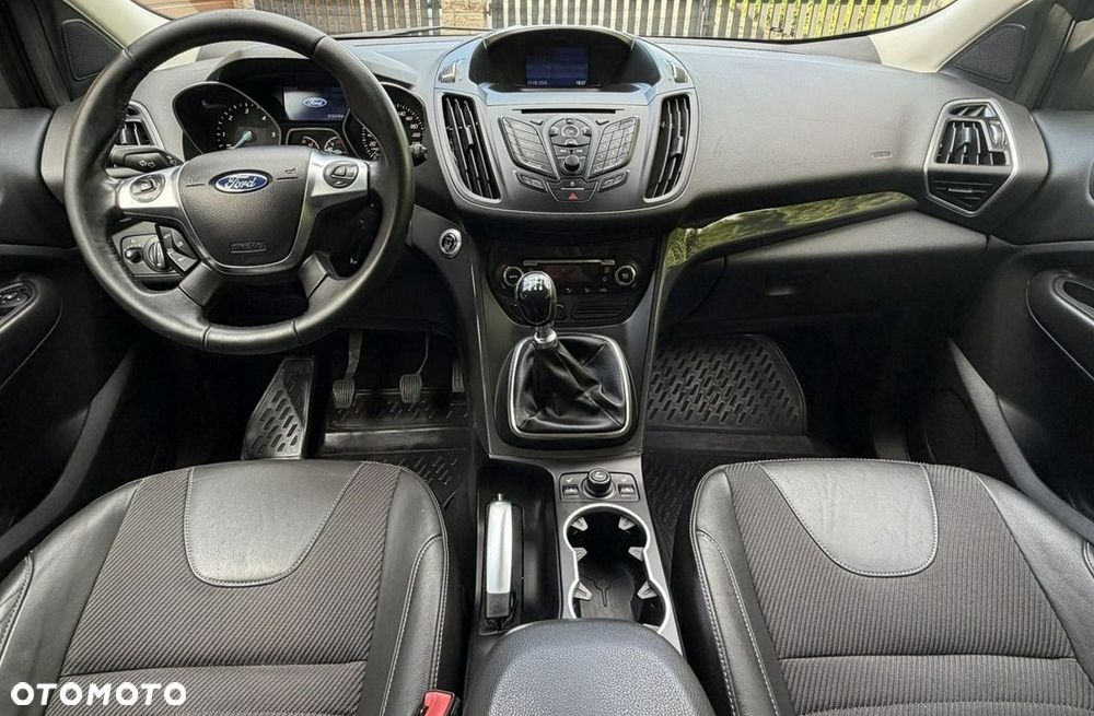 Ford Kuga - 13