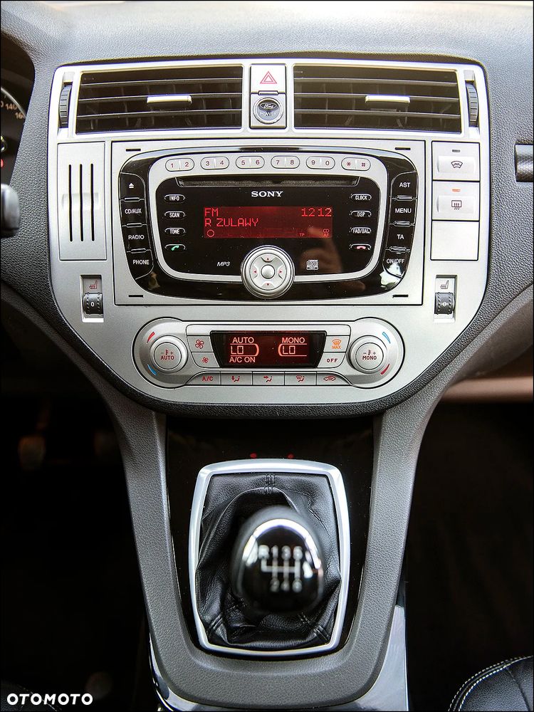 Ford Kuga - 20