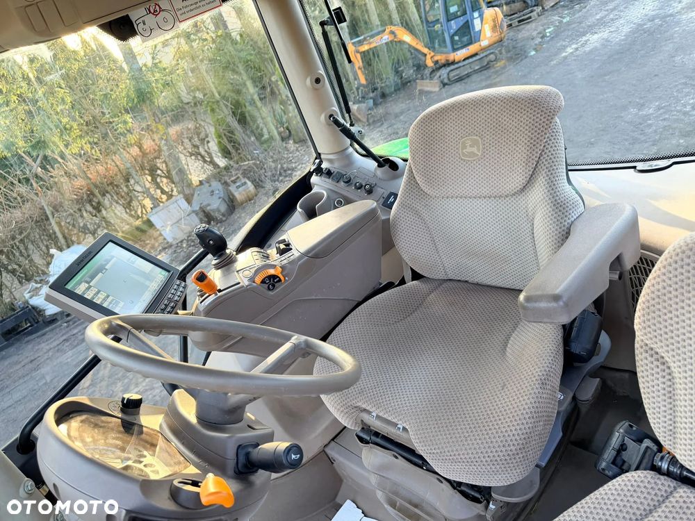 John Deere 6195R - 17