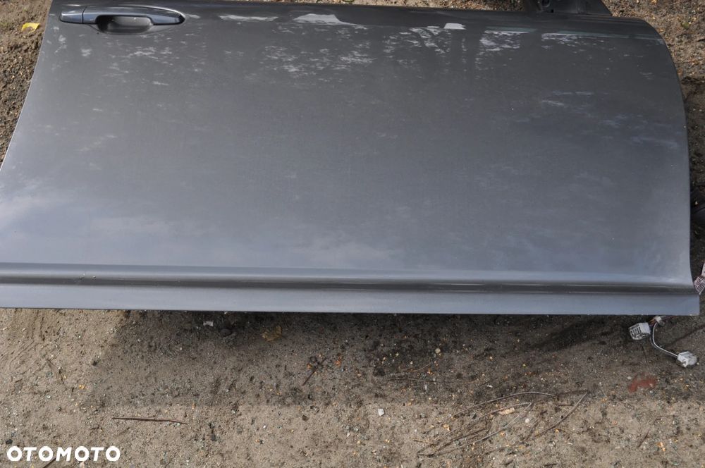 toyota avensis T25 drzwi kolor 1F6 nr 50548 WYSYŁKA - 2