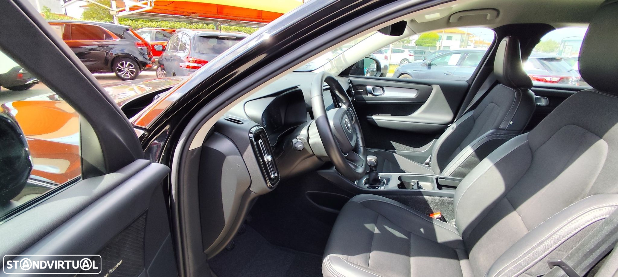 Volvo EX40 - 30