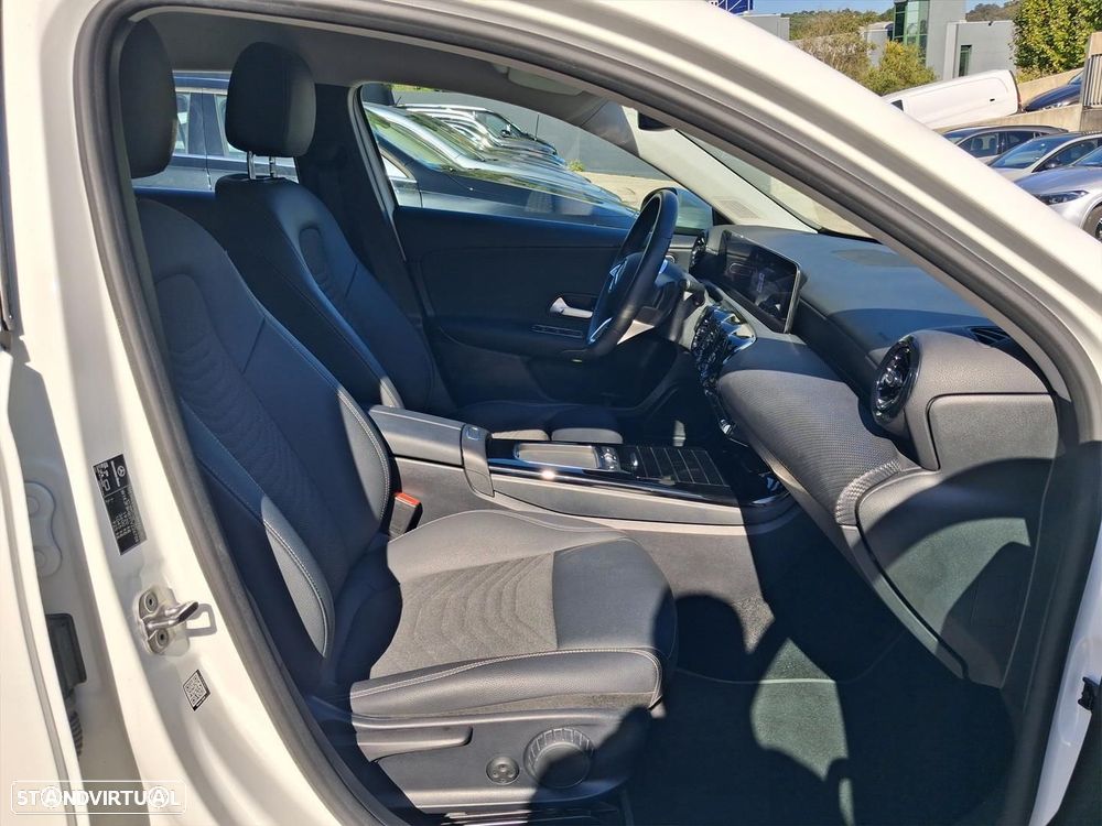 Mercedes-Benz A 200 Standard - 13