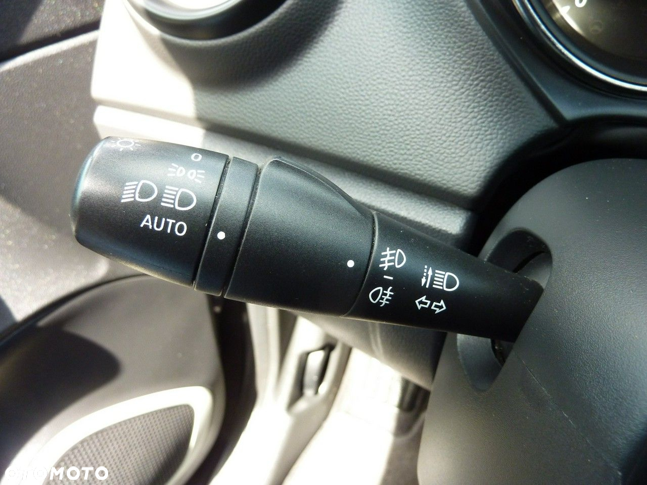 Renault Captur - 28