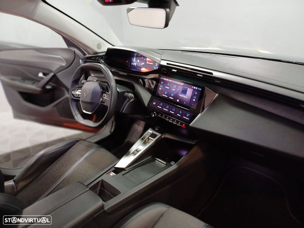 Peugeot 308 SW 1.2 PureTech Allure EAT8 - 21