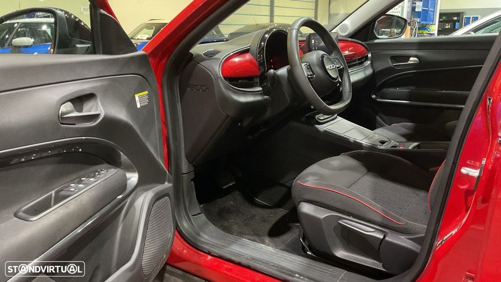 Fiat 600e 54 kWh (RED) - 9