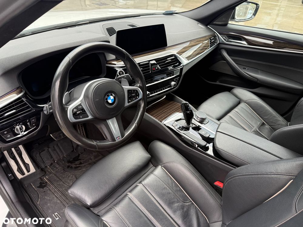 BMW Seria 5 530i xDrive M Sport sport - 13