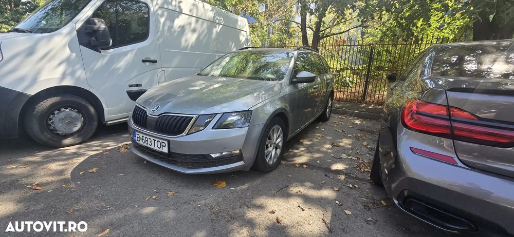 Skoda Octavia 1.6 TDI DSG Ambition - 9