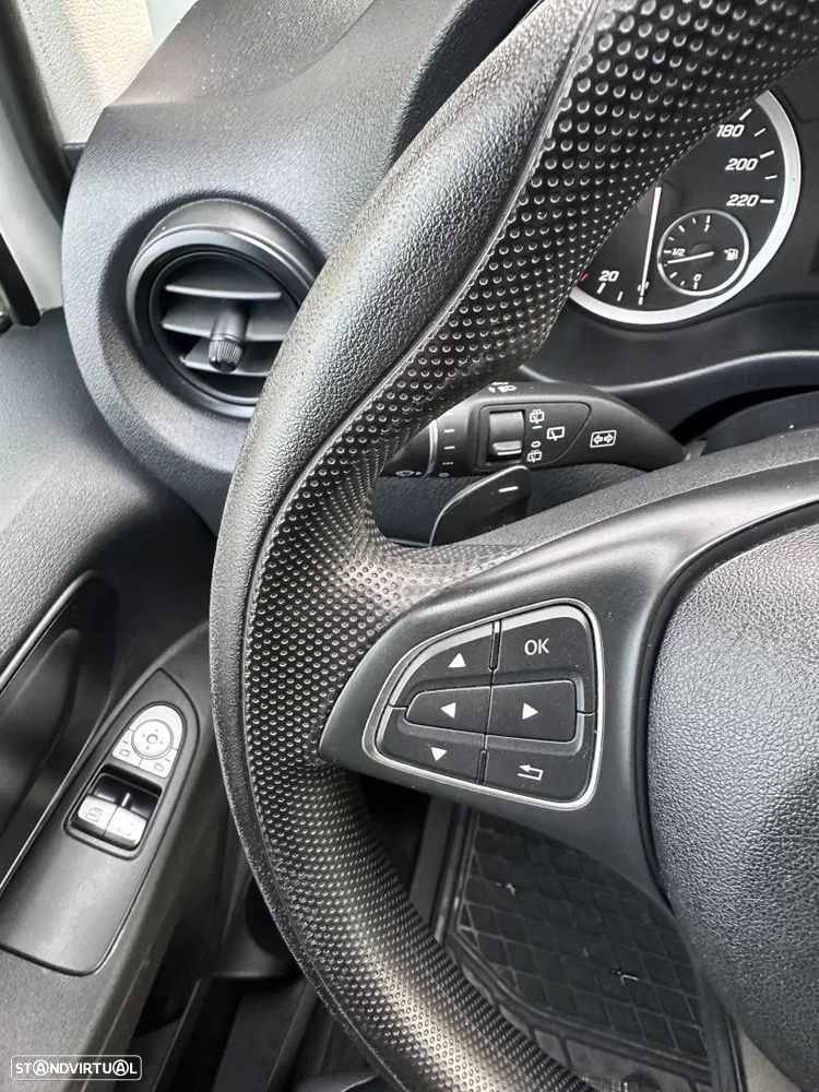 Mercedes-Benz Vito Tourer Longa Aut. PRO - 39