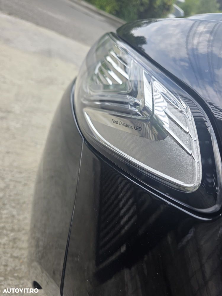 Ford Mondeo 2.0 HEV Titanium - 12