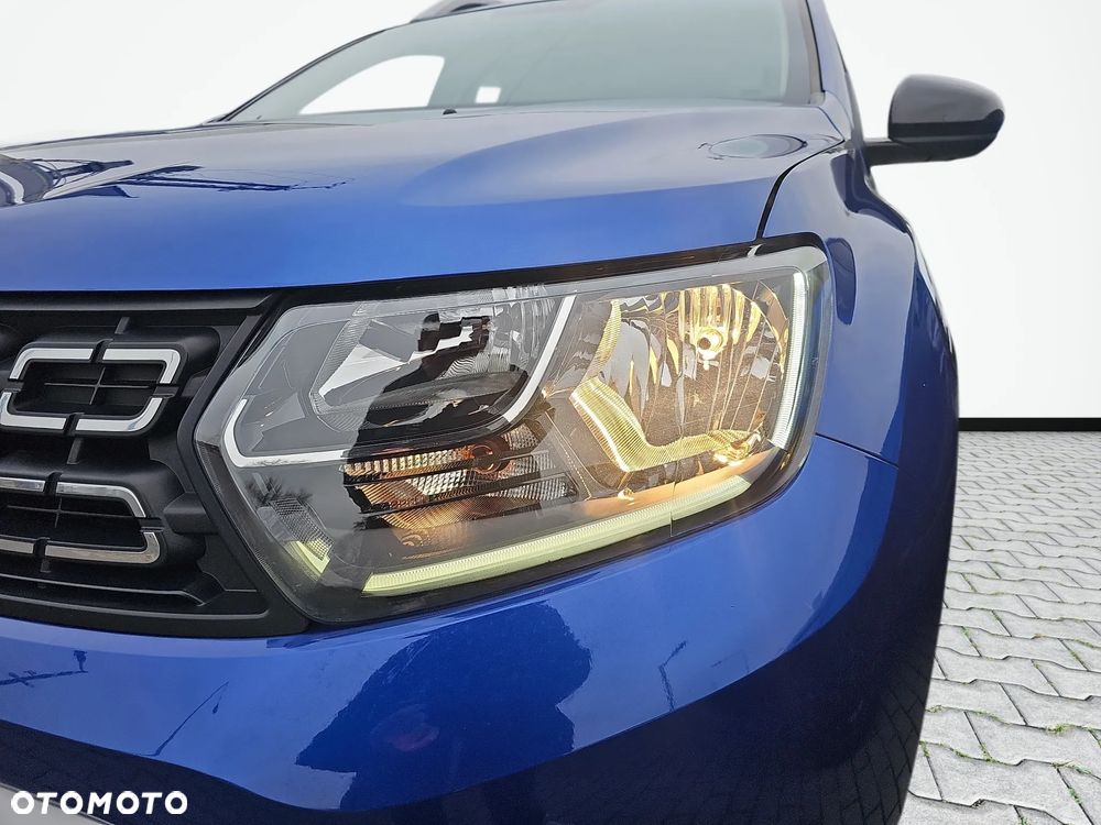 Dacia Duster 1.0 TCe SL Celebration - 32