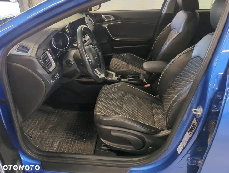 Kia Ceed - 6