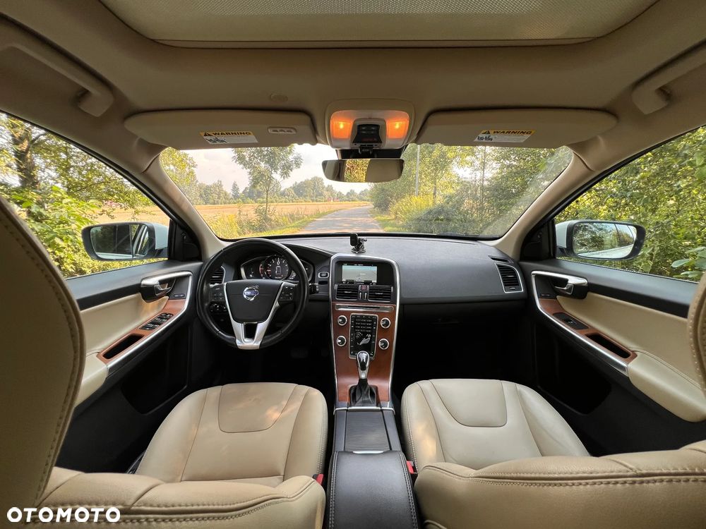 Volvo XC 60 T5 AWD Geartronic Momentum - 5