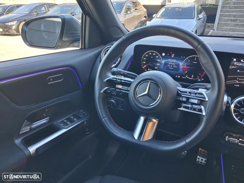 Mercedes-Benz GLB 180 d AMG Line - 17