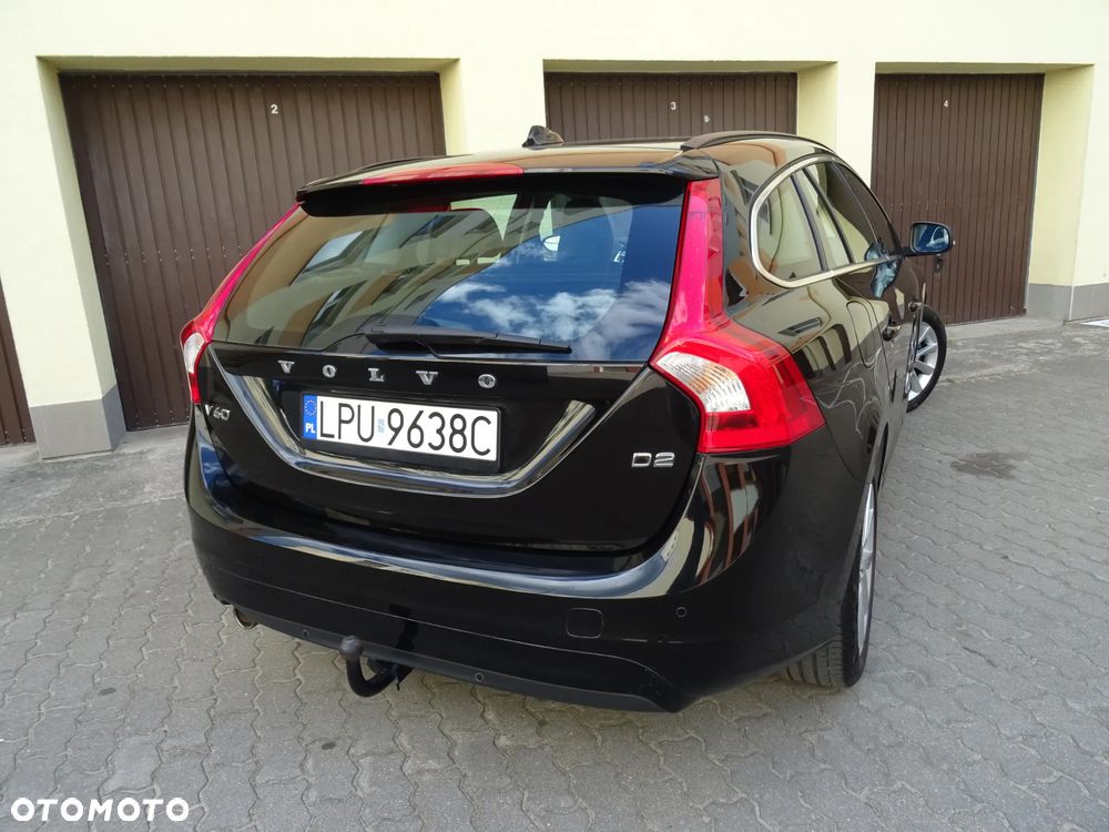 Volvo V60 D2 Drive-E Momentum - 21
