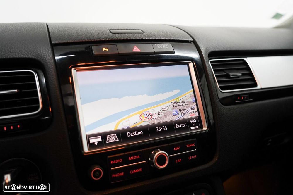 VW Touareg 3.0 TDI V6 Tiptronic - 12