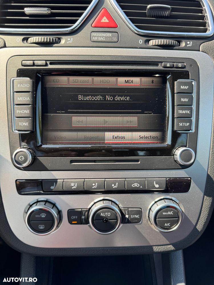 Volkswagen Eos 2.0 TDI DPF BlueMotion Technology Sport & Style - 30