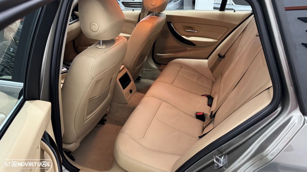 BMW 316 d Auto Line Sport - 36