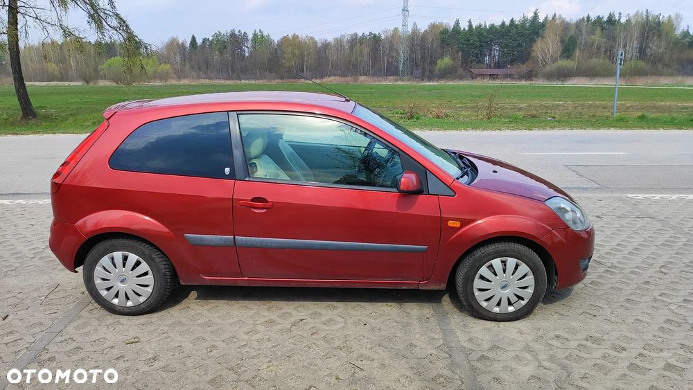 Ford Fiesta 1.6 TDCi Ghia - 2