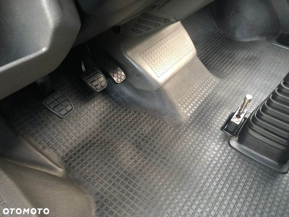 Volkswagen Transporter Mixt - 31