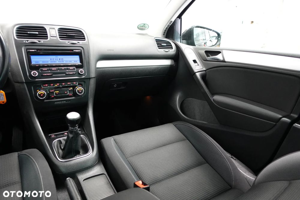 Volkswagen Golf 1.6 TDI DPF Comfortline - 33