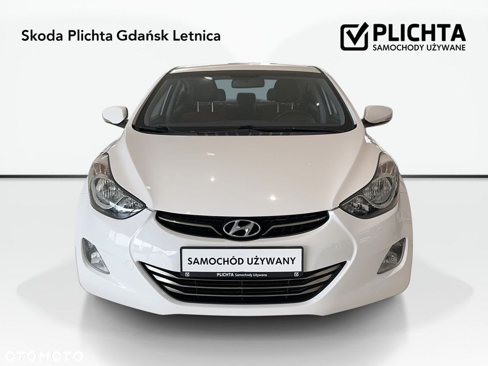 Hyundai Elantra 1.6 Classic + - 2