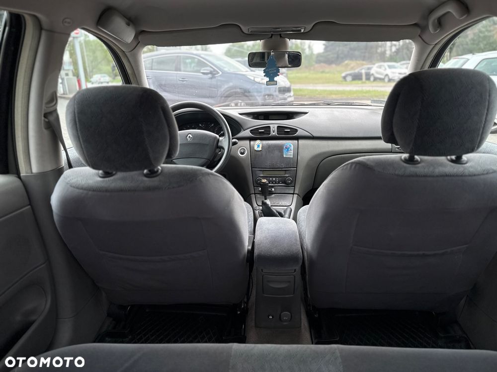 Renault Laguna 1.8 RXE Millenium - 22
